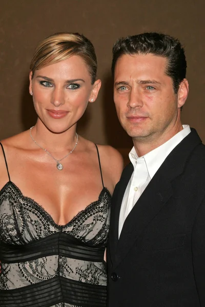 Beverly hills 90210, melrose yeri ve dvd piyasaya ilk sezon