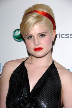 2 b serbest düşüş 2006 defile gelen kelly osbourne. Regent beverly wilshire, los angeles, ca. 03-17-06