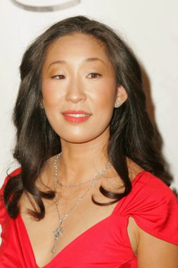 Sandra Oh