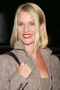 Katrina ve Amerikan Kızıl Haç yerel afet yardım parası