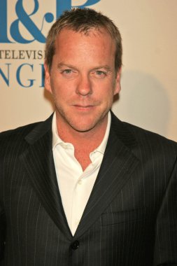 Kiefer sutherland, televizyon ve radyo yıllık los angeles gala onurlandıran müzede peter chernin ve john wells, beverly hilton hotel, beverly hills, ca 11-07-05