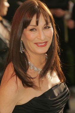 Anjelica Huston