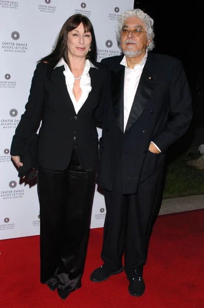 Anjelica huston, robert graham jr. — Stockfoto