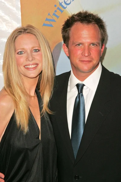 Lauralee bell en echtgenoot scott martin — Stockfoto