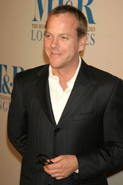 Kiefer sutherland på museum of television och radio årliga los angeles gala hedra peter chernin och john wells, på beverly hilton hotel, beverly hills, ca 11-07-05 — Stockfoto