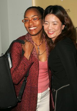 Angela Bassett, Christine Kuo