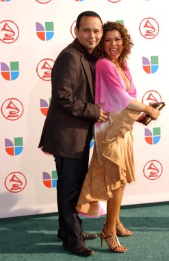 6 yıllık latin grammy Ödülleri