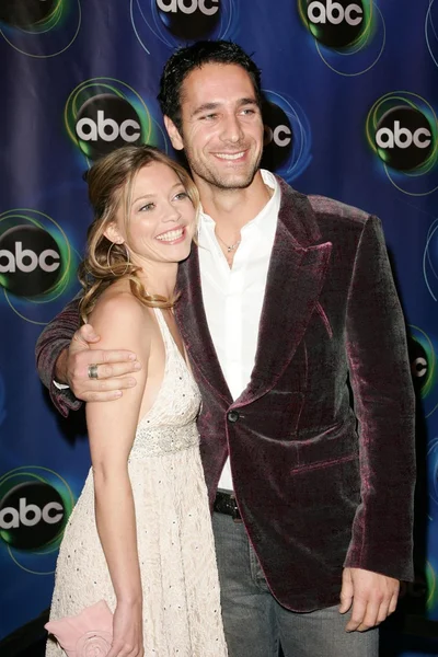 Amanda Detmer, Raoul Bova — Stock Photo, Image