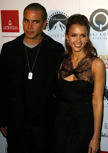 Jessica Alba and Cash — Stock Photo, Image