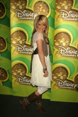 Ashley tisdale