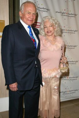 Dakota fanning onurlandıran bir yıldız gece gala