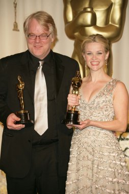 Phillip seymour hoffman ve reese witherspoon