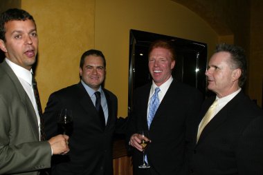 adam carolla gösteri denize indirmek eğlenti