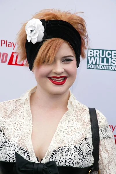 Kelly Osbourne at PlayStations BANDTogether, presented by Sony Computer Entertainment America to Benefit the Habitat For Humanity. Smashbox Studios, Culver City, CA. 12-10-05 — Stock Photo, Image