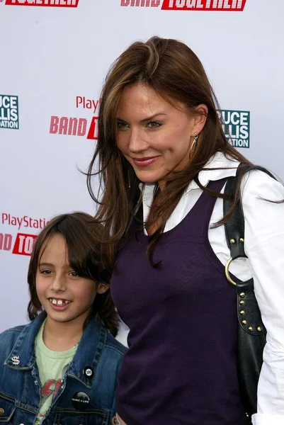 Krista Allen y su hijo Jacob — Foto de Stock