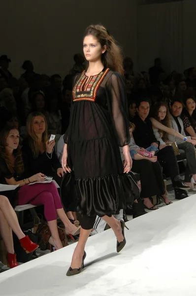 Mercedes-Benz Fall 2006 L.A. Fashion Week Day 4 — Stock Photo, Image