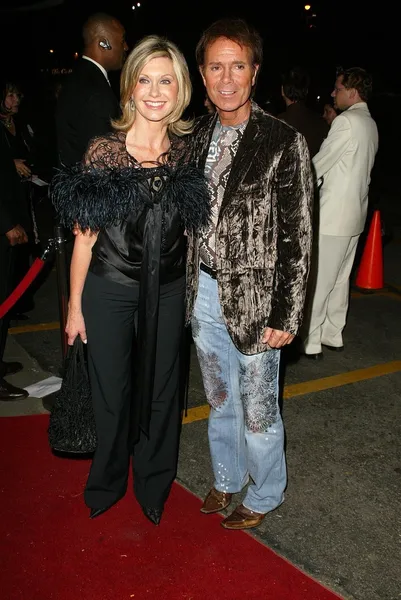 Olivia Newton-John y Cliff Richard — Foto de Stock