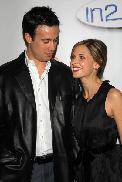 Freddie prinze jr. och sarah michelle gellar — Stockfoto