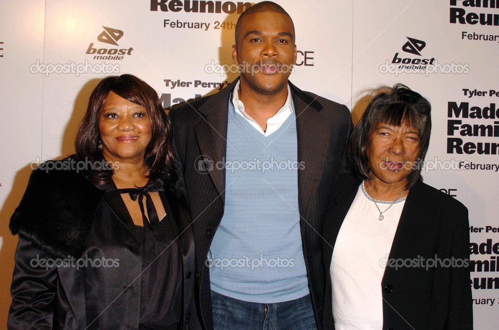 Tyler Perry and family – Stock Editorial Photo © s_bukley #16549515