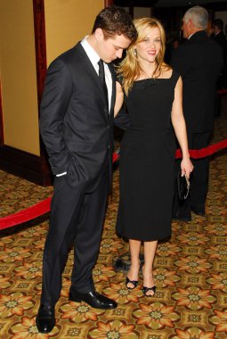 Ryan phillippe ve reese witherspoon