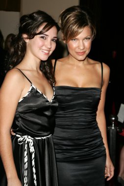 Laura breckenridge ve kiele sanchez