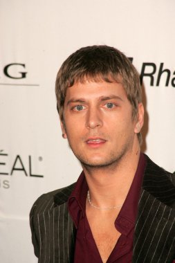 Rob Thomas