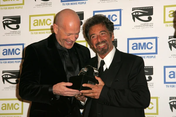 Bruce willis und al pacino — Stockfoto