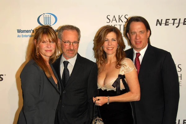 Kate Capshaw y Steven Spielberg con Tom Hanks y Rita Wilson — Foto de Stock