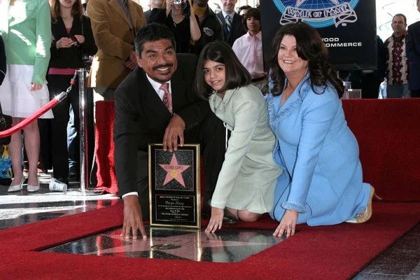 George Lopez e família — Fotografia de Stock