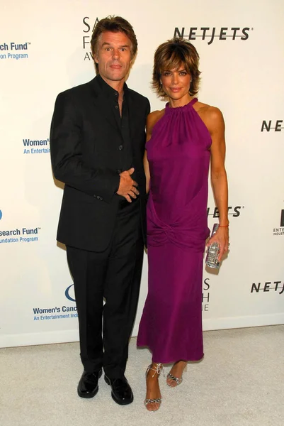 Harry hamlin und lisa rinna — Stockfoto