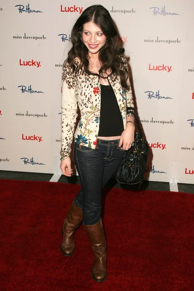 Bayan davenporte gövde gösterisi barındıran şanslı dergisi