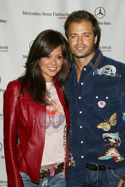 Mercedes-benz moda hafta 3 gün varış