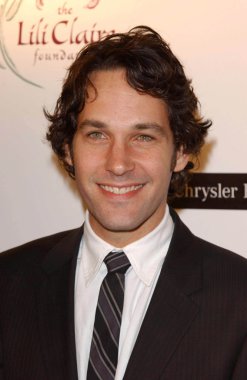 8 yıllık lili claire Vakfı yararına