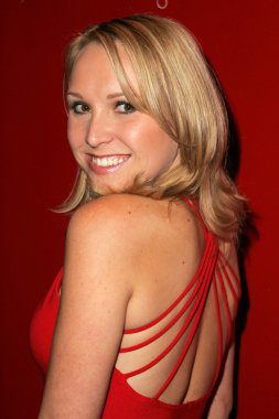 alana köri 1 yıllık tatil cenneti tepeler yararlanarak hooters konser hırpalanmış kadın ve çocuk barınak, xes, hollywood, ca 12-07-05 fileena tarafından küpe takıyor