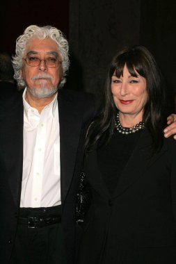 Robert graham ve anjelica huston