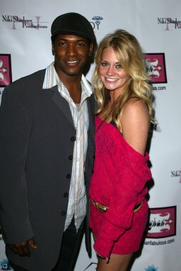 Meghan moda hafta şal parti