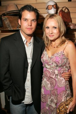 alana köri ve bryant featuring takı tasarımcısı fileena bahris, hollywood, ca 12-02-05 mücevher Takı Co, açılış, burke.