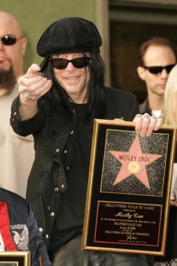 Mick motley crue mars