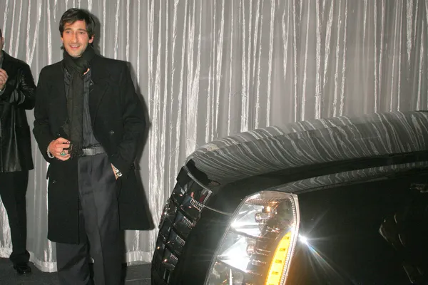 Adrien Brody at the Chrome Couture celebration of luxury with the 2007 Cadillac Escalade unveiling, Rodeo Drive, Beverly Hills, CA 11-09-05 — Stock Photo, Image