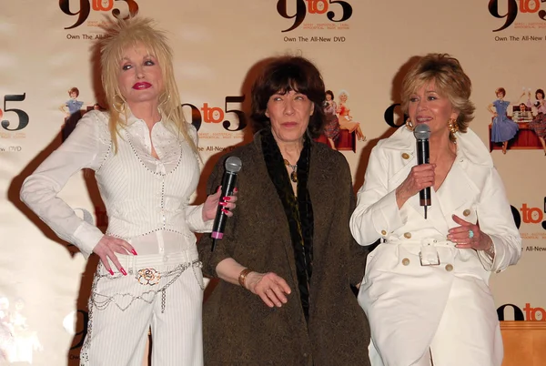 Dolly Parton con Lily Tomlin y Jane Fonda — Foto de Stock