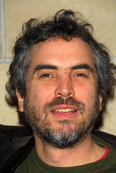 Alfonso Cuarón v premiéře kachní sezóny. calarts post – digitální filmová divadlo, los angeles, ca. 02-25-06 — Stock fotografie