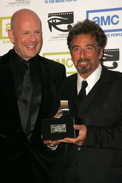 Bruce willis och al pacino — Stockfoto