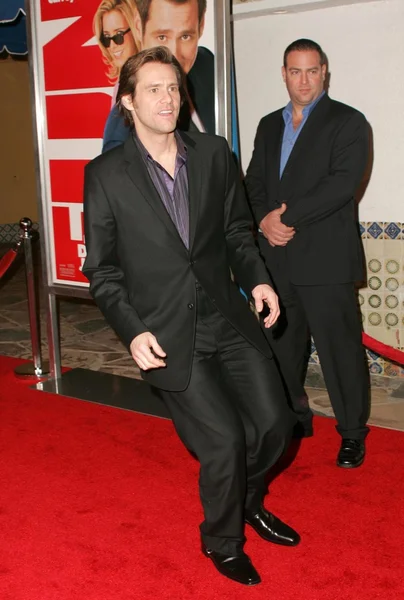 Jim Carrey na estreia de "Fun With And Jane". Mann Village, Westwood, CA. 12-14-05 — Fotografia de Stock