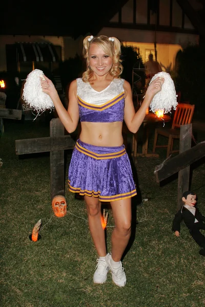 Alana Curry la nuit d'Halloween, Trick or Treating à Burbank, CA 10-31-05 — Photo