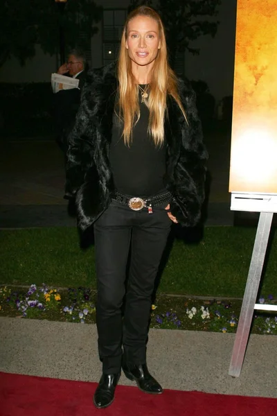 Kelly Lynch at the premiere of Neil Young Heart of Gold. Paramount Theater, Los Angeles, CA 02-07-06 — Stock Photo, Image