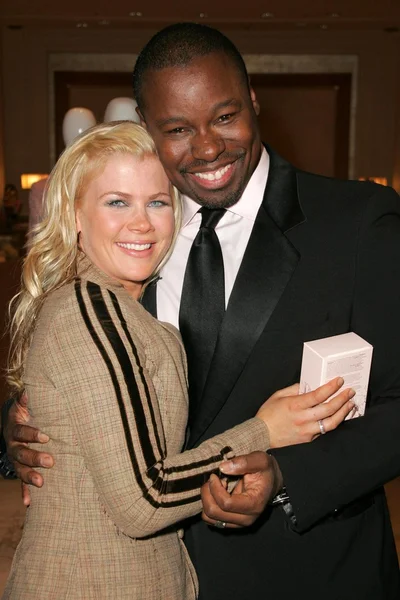 Alison sweeney, gibson ted