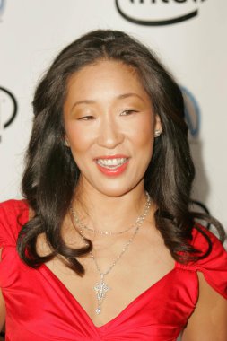 Sandra Oh