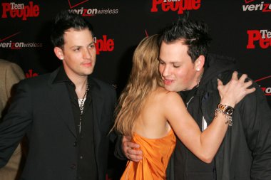 Joel madden teen's yıl partisi, öğe, hollywood, ca 11-22-05 4 yıllık sanatçılar, hilary duff ile