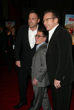 Ben Affleck, Eric Gores, Tom Arnold