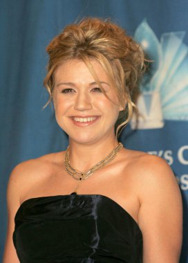 Kelly clarkson 32 yıllık seçim basın odasında ödüller. türbe Auditorium, los angeles, ca. 01-10-06